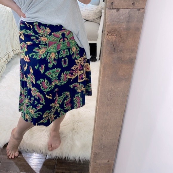 Lularoe blue floral skirt size 2X - Picture 2 of 5